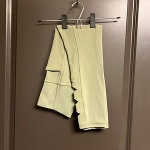 Athleta Salutation Stash Pocket II Cutout 7/8